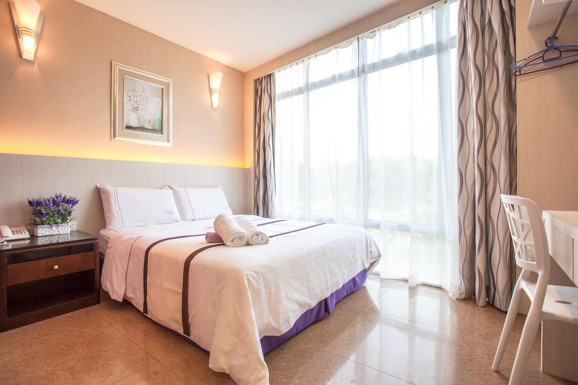 Lavender Inn Nusa Bestari Johor Bahru Bagian luar foto