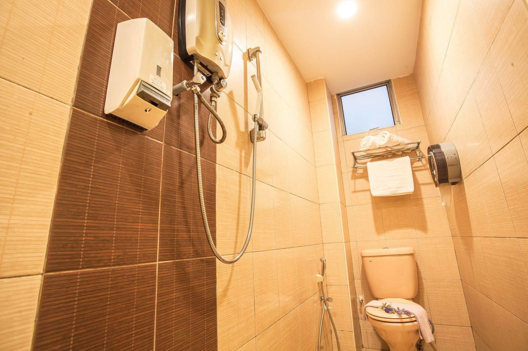 Lavender Inn Nusa Bestari Johor Bahru Bagian luar foto